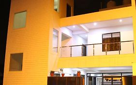 Hotel Taj Niwas